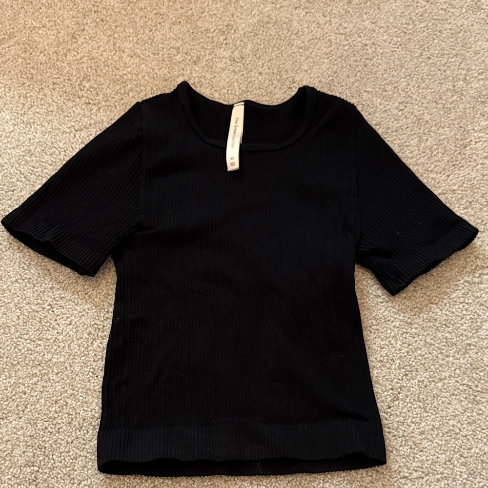 Aritzia Black Ribbed Short Sleeve Tee